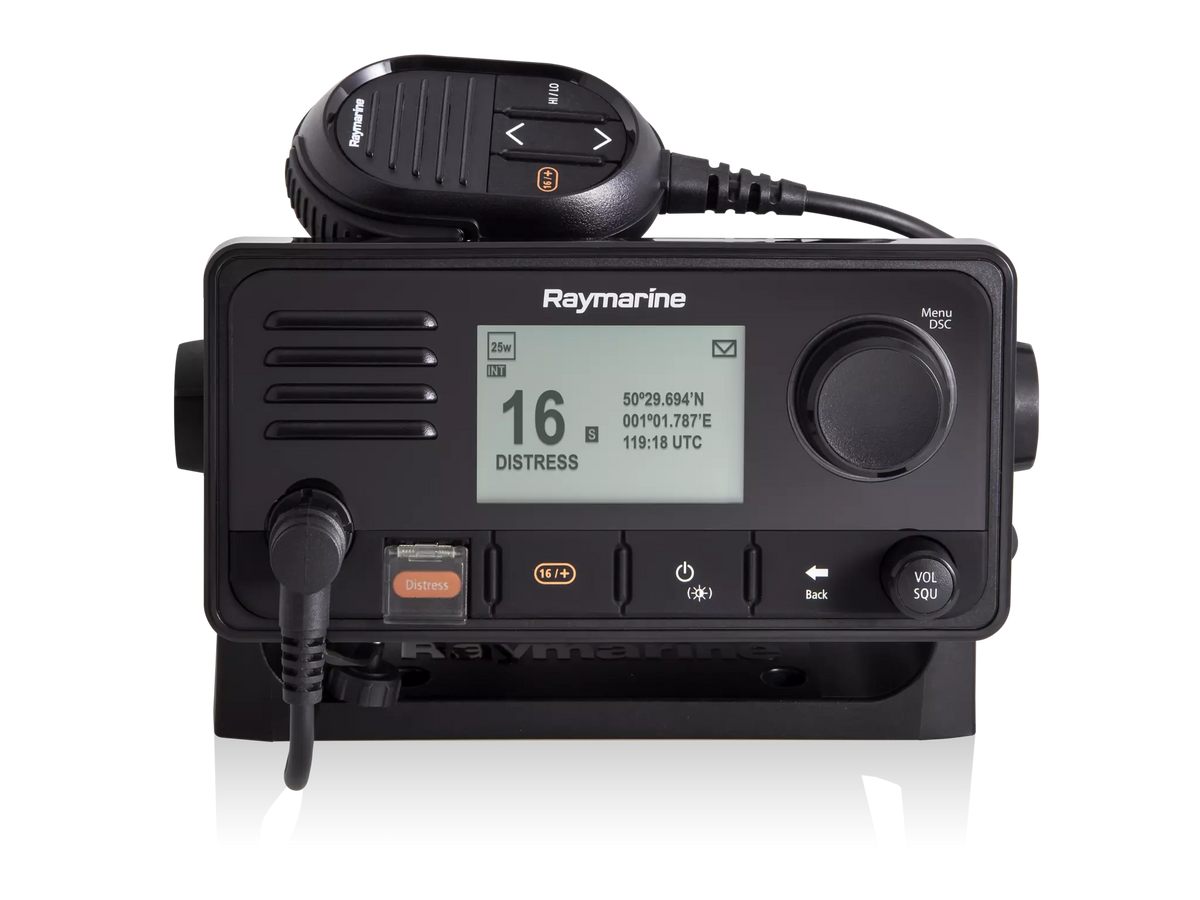 Raymarine Ray63 VHF-radio med GPS