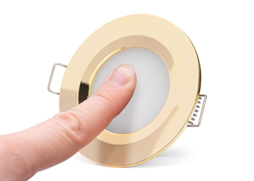 SEATEC LED loftslampe med kontakt / guldbelagt - SejlStrøm