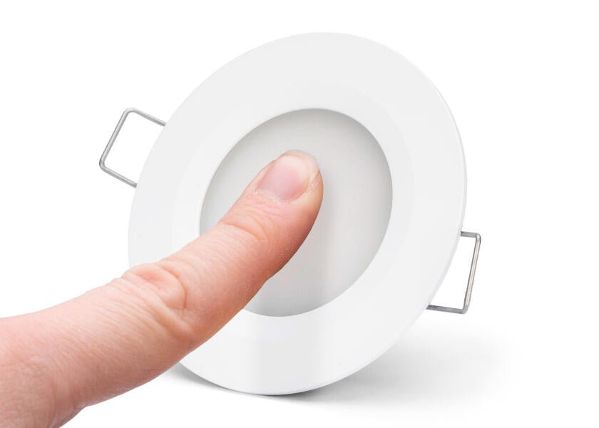 SEATEC LED loftslampe med kontakt / hvid - SejlStrøm