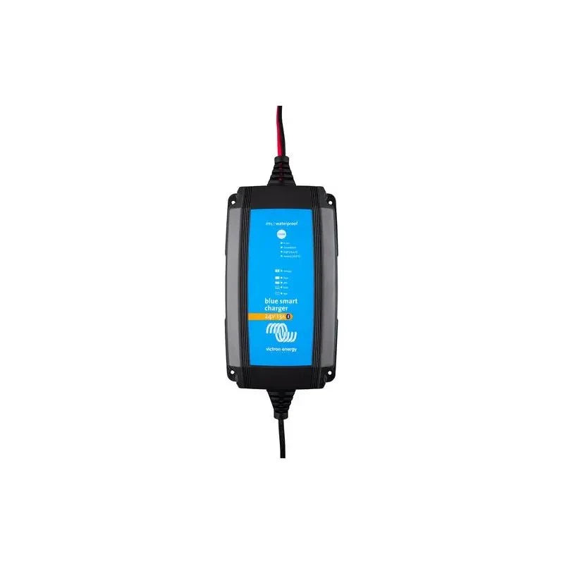 Victron Blue Smart IP65 Charger 24/13 + DC connector – 24 V Batterioplader med Bluetooth - CamperStrøm