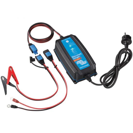 Victron Blue Smart IP65 Charger 24/8 + DC connector – 24 V, 8 A batterioplader med Bluetooth, IP65 - SejlStrøm